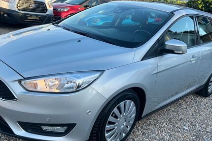 Ford Focus 80.000 km 8.499 &euro; Essen 45355