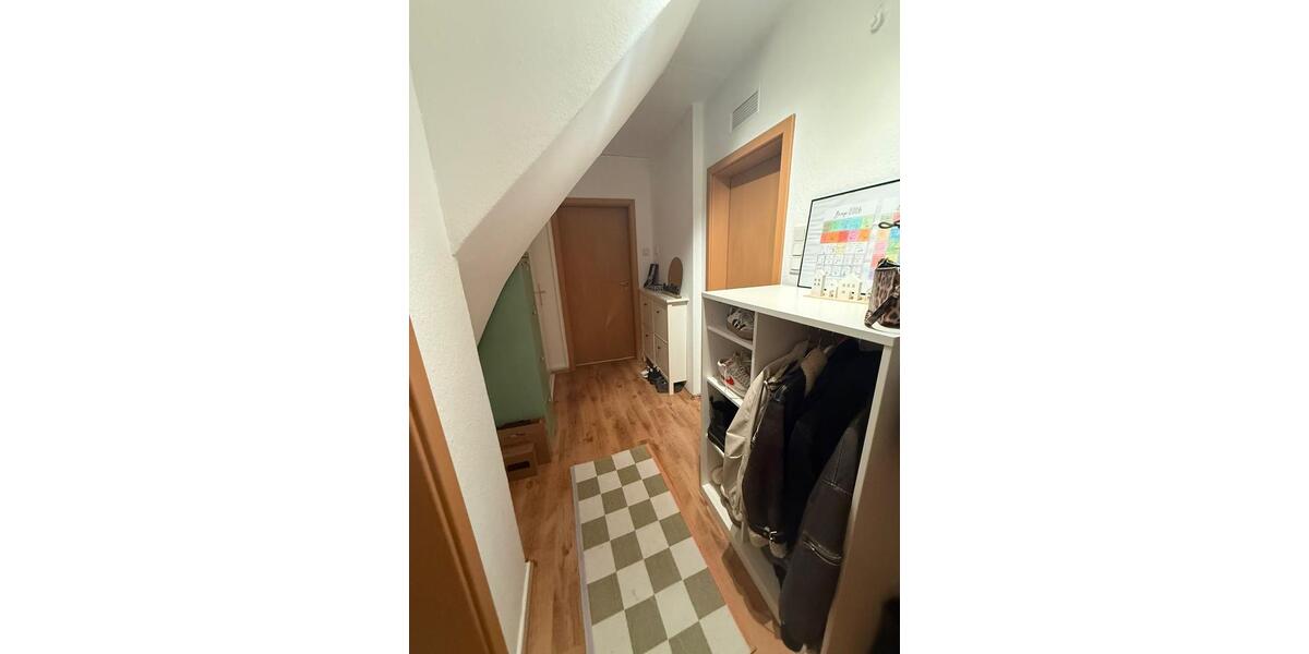 Dachgeschoßwohnung Recklinghausen Berghausen - 4 Zimmer, 65 m&sup2;, 590&euro; | Angebot:26019131