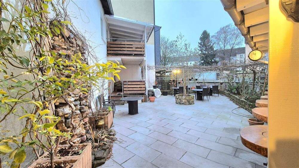 Mehrfamilienhaus, Wohnhaus Essen Frohnhausen - 4 Zimmer, 1 m&sup2;, 1.850.000&euro; | Angebot:25692827