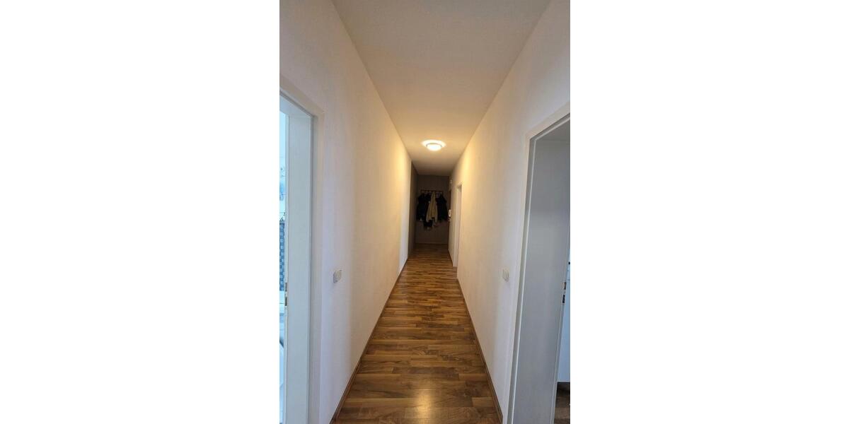 Etagenwohnung Oberhausen - 2 Zimmer, 70 m&sup2;, 570&euro; | Angebot:26036964