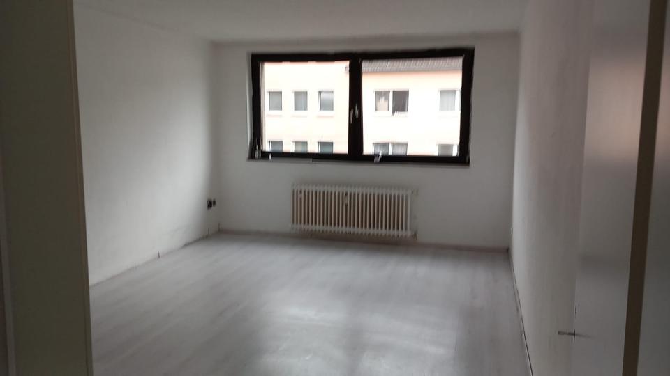 Etagenwohnung Mülheim an der Ruhr - 6 Zimmer, 540&euro; | Angebot:22251265