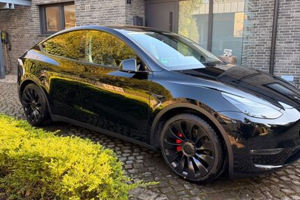 Tesla Model Y 58.800 km 37.500 &euro; Recklinghausen 45657