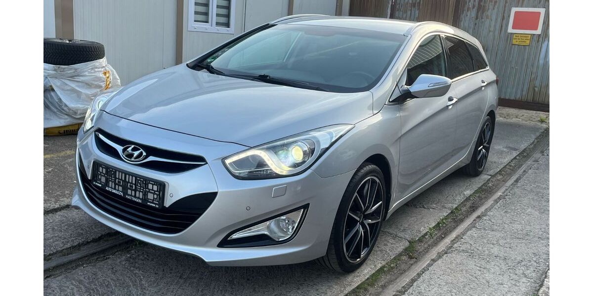 Hyundai i40 157.000 km 7.990 &euro; Hattingen 45525