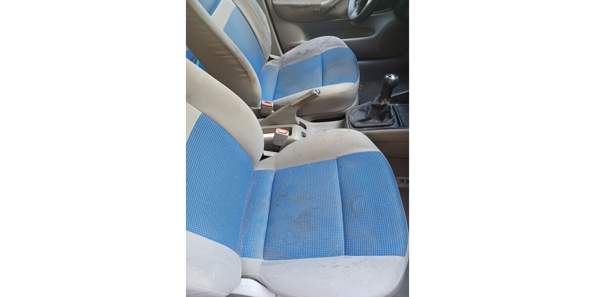 VW Golf 220.000 km 1.500 &euro; Essen 45121