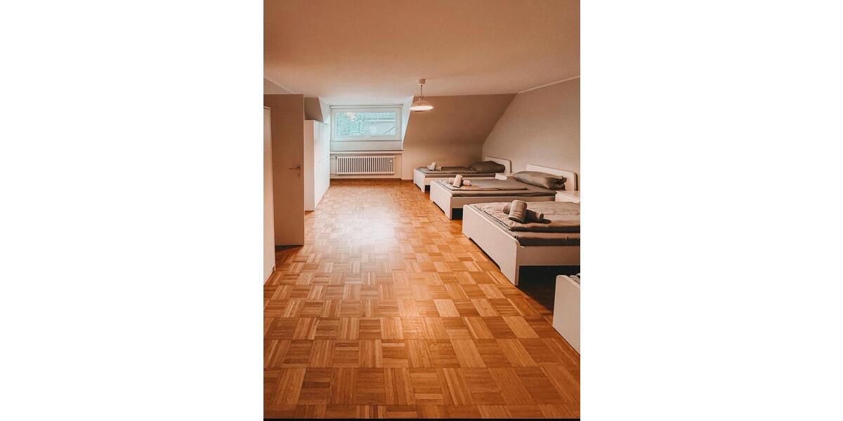 Dachgeschoßwohnung Essen Stadtbezirk V - 3.5 Zimmer, 78 m&sup2;, 1.090&euro; | Angebot:25942485