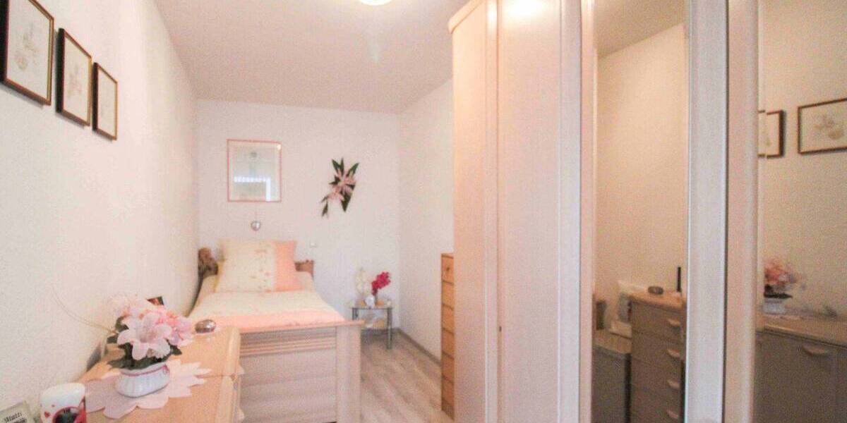 Etagenwohnung Duisburg Hochheide - 3 Zimmer, 60 m&sup2;, 79.000&euro; | Angebot:26081771