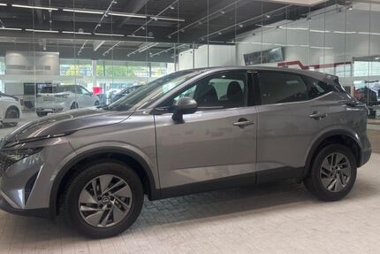 Nissan Qashqai 15.852 km 26.420 &euro; Duisburg 47167