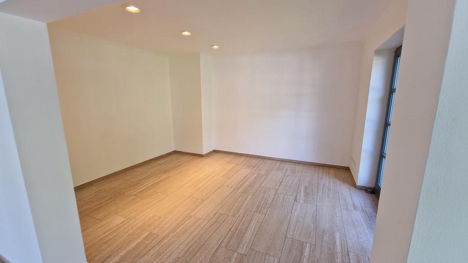 Erdgeschoßwohnung Duisburg Rheinhausen - 4 Zimmer, 149 m&sup2;, 1.600&euro; | Angebot:26531409