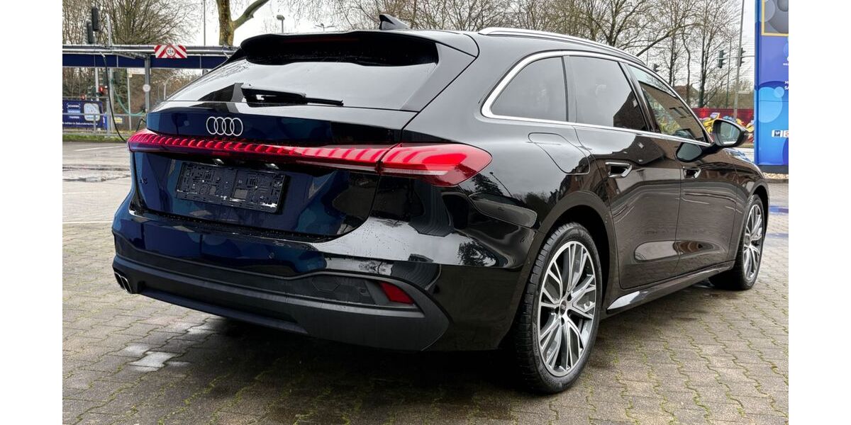 Audi A5 4.700 km 45.988 &euro; Gelsenkirchen OT Schalke-Nord 45881