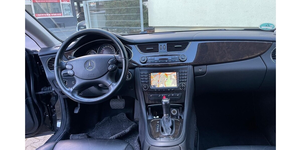 Mercedes-Benz CLS 350 241.660 km 8.500 &euro; Moers 47441