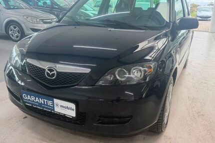 Mazda 2 102.800 km 3.300 &euro; Rheinberg 47495
