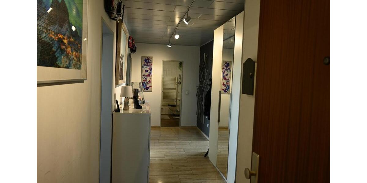 Dachgeschoßwohnung Moers Schwafheim - 3.5 Zimmer, 73 m&sup2;, 249.000&euro; | Angebot:26089785