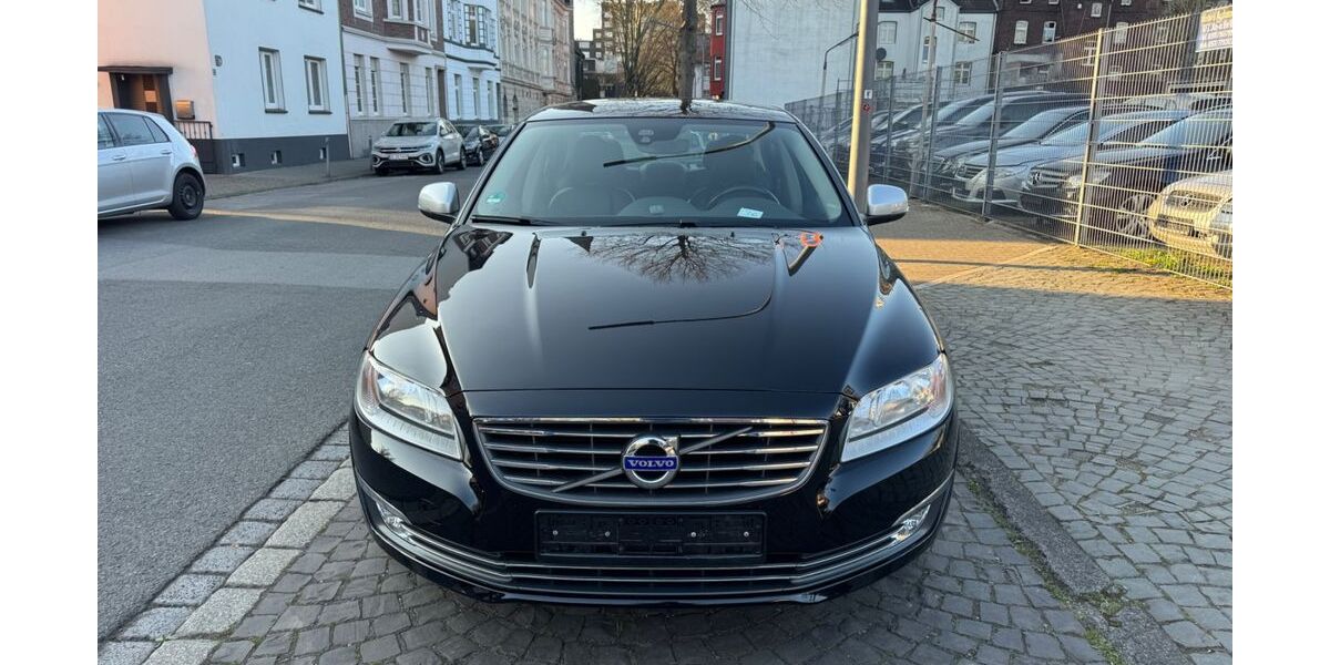 Volvo S80 123.000 km 12.899 &euro; Gelsenkirchen 45879