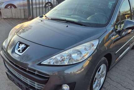 Peugeot 207 174.605 km 2.999 &euro; Bottrop 46242