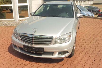 Mercedes-Benz C 180 77.000 km 12.490 &euro; Oberhausen 46045