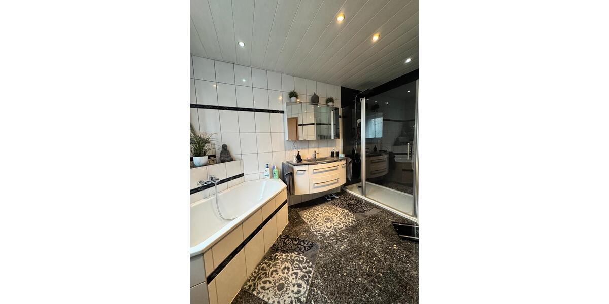 Reihenhaus Witten Heven - 7 Zimmer, 168 m&sup2;, 545.000&euro; | Angebot:26180496