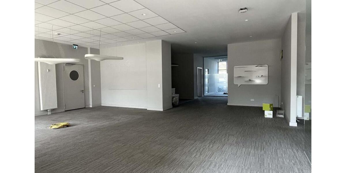 Gewerbeobjekt Moers - 4.801&euro; | Angebot:23812393