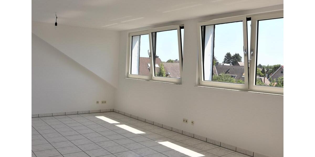 Dachgeschoßwohnung Dinslaken Lohberg - 2.5 Zimmer, 76 m&sup2;, 730&euro; | Angebot:26633965