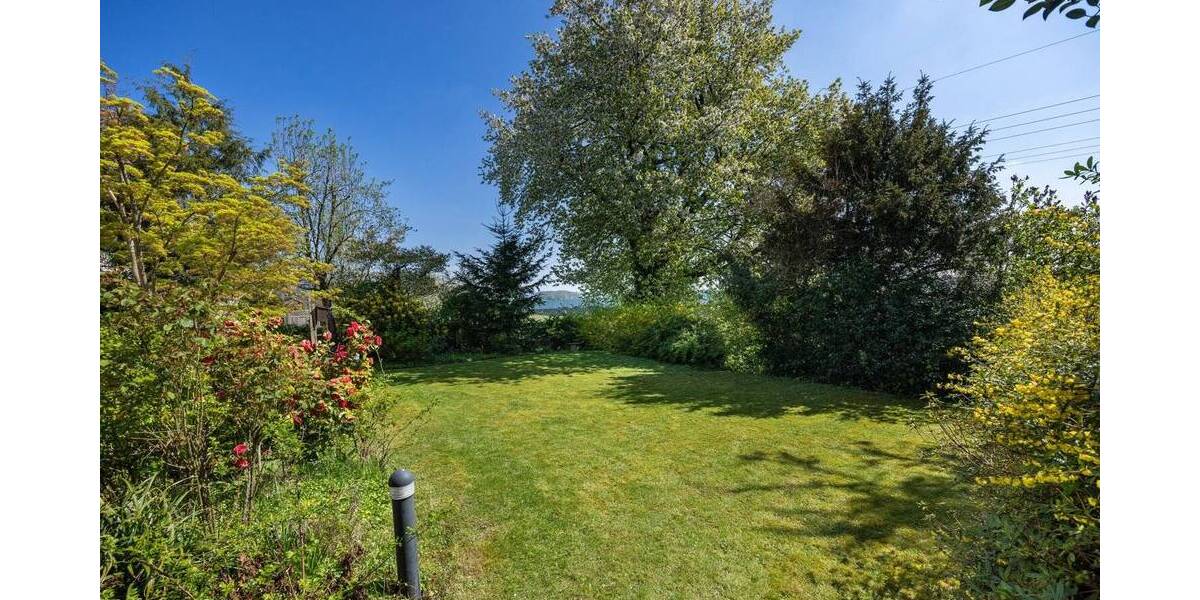 Einfamilienhaus Heiligenhaus Mitte - 9 Zimmer, 200 m&sup2;, 580.000&euro; | Angebot:25679812