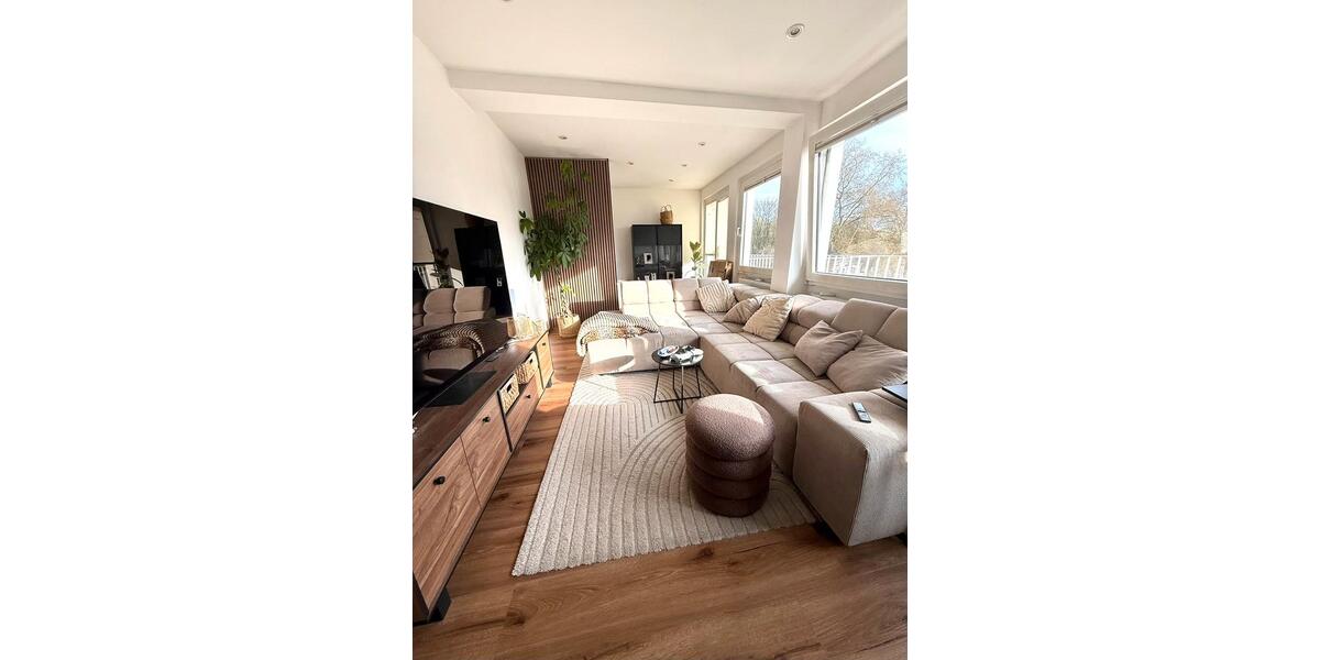 Etagenwohnung Mülheim an der Ruhr - 2.5 Zimmer, 70 m&sup2;, 1.200&euro; | Angebot:26051250