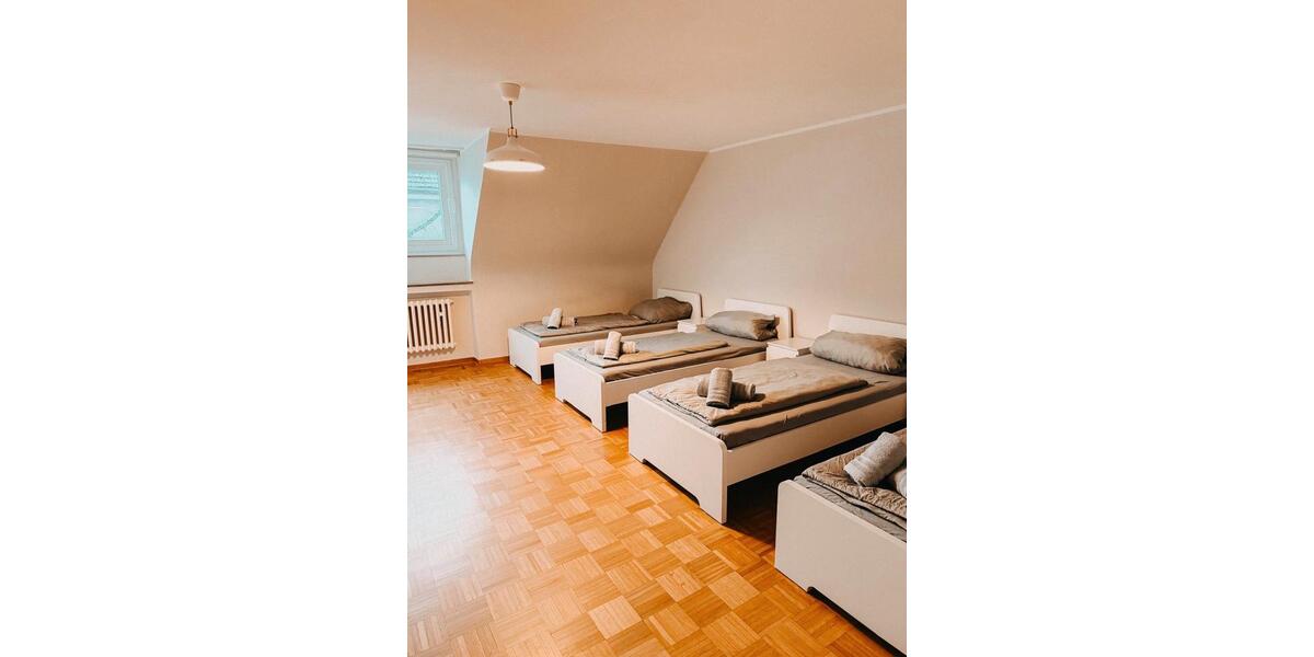 Dachgeschoßwohnung Essen Stadtbezirk V - 3.5 Zimmer, 78 m&sup2;, 1.090&euro; | Angebot:25942485