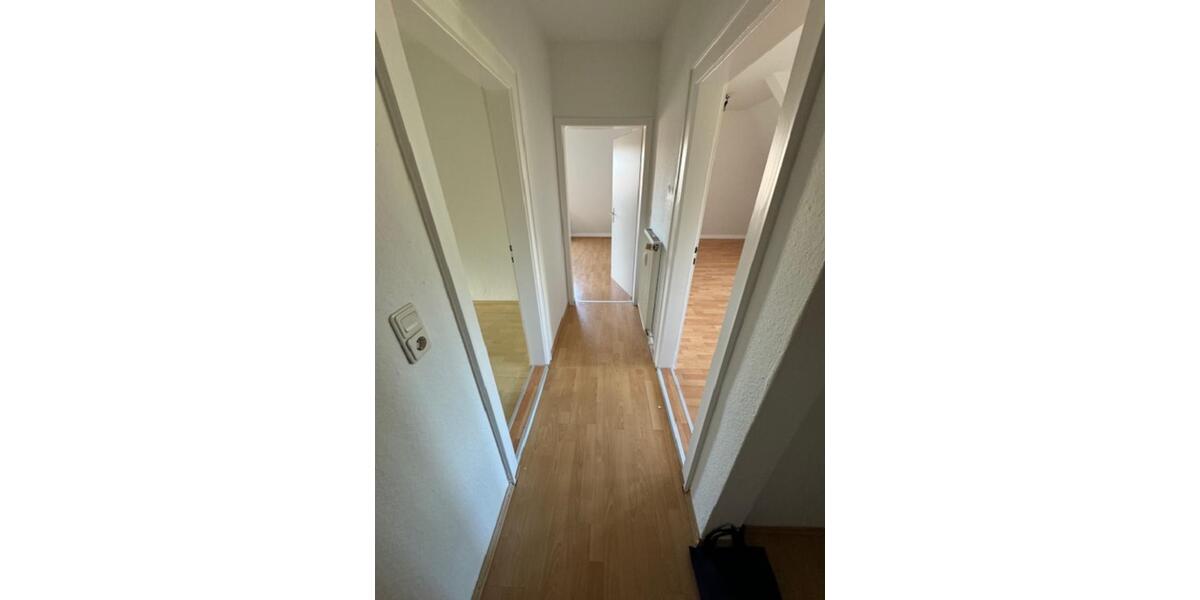 Dachgeschoßwohnung Herne Sodingen - 3 Zimmer, 90 m&sup2;, 525&euro; | Angebot:18790395