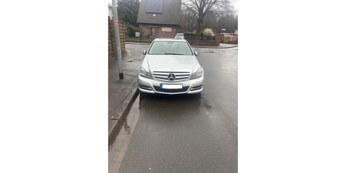 Mercedes-Benz C 220 156.000 km 11.790 &euro; Moers 47445