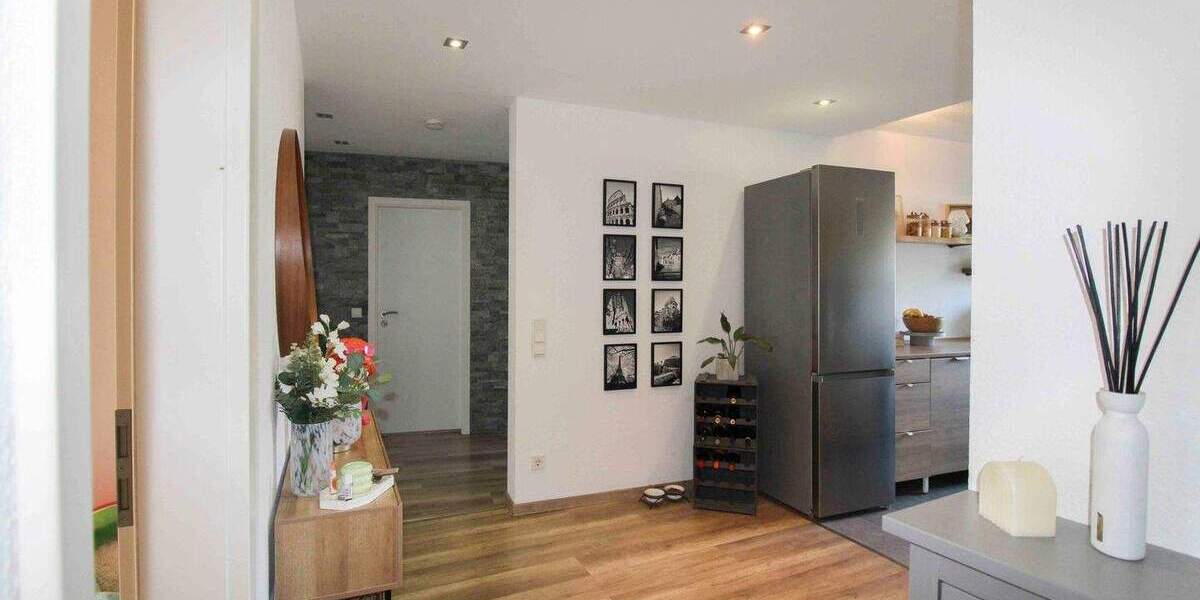 Etagenwohnung Moers Moers-Mitte - 4 Zimmer, 100 m&sup2;, 249.000&euro; | Angebot:25911404