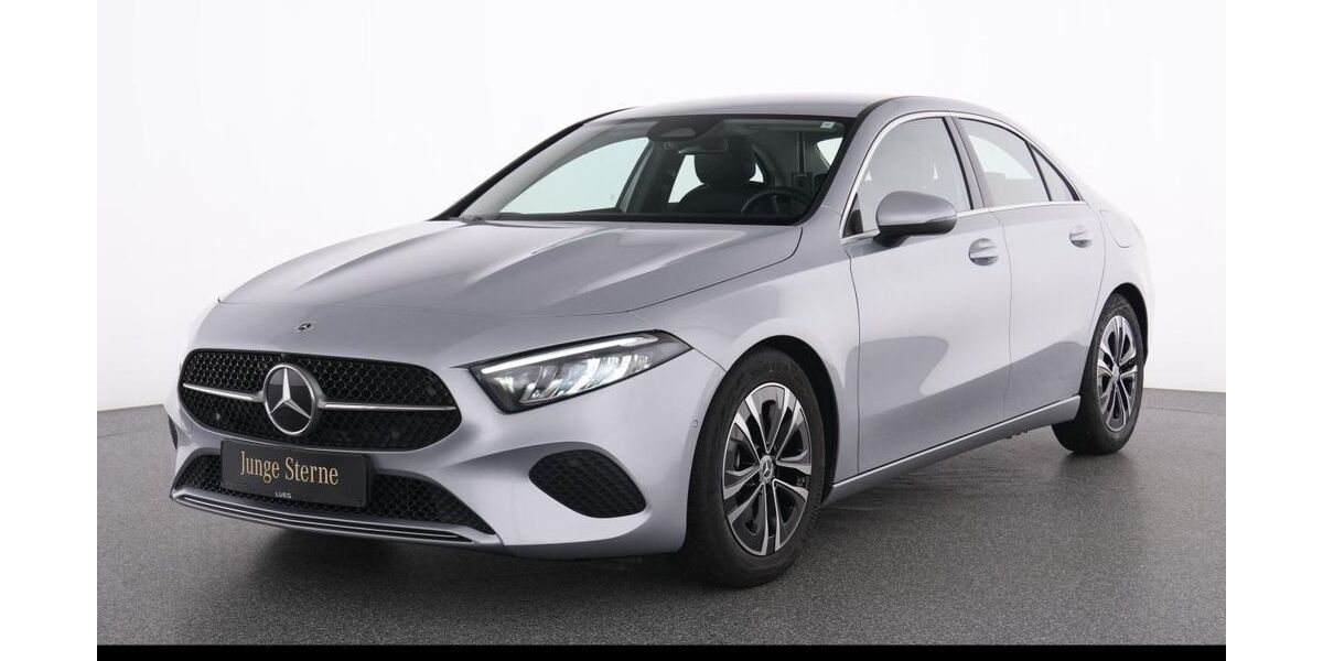 Mercedes-Benz A 200 6.458 km 28.299 &euro; Essen 45309