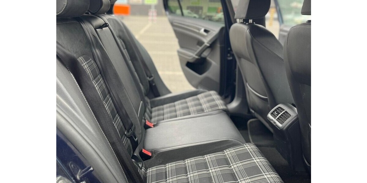 VW Golf VII GTD 150.399 km 18.000 &euro; Duisburg 47051