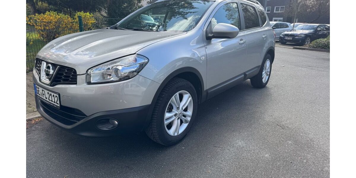 Nissan Qashqai+2 126.584 km 6.600 &euro; Gelsenkirchen 45888