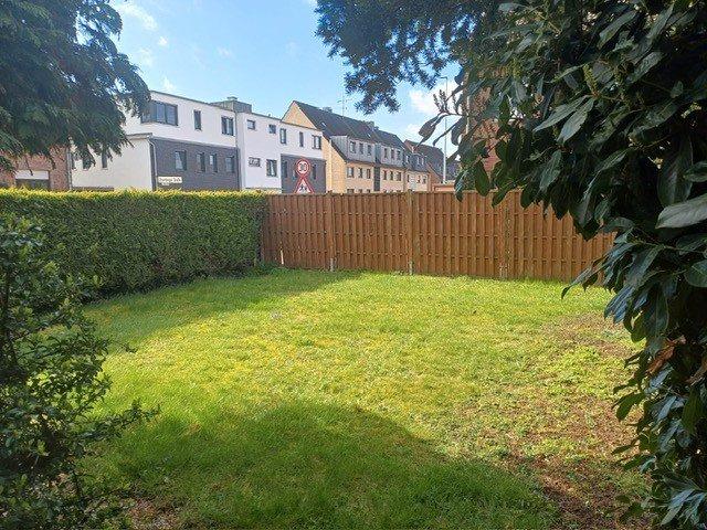 Reihenhaus Duisburg Hochheide - 4 Zimmer, 120 m&sup2;, 380.000&euro; | Angebot:26135778