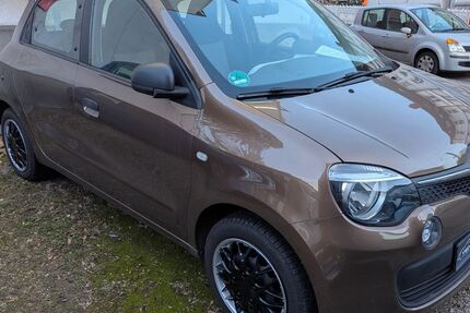 Renault Twingo 124.800 km 4.750 &euro; Mülheim-Ruhr 45473