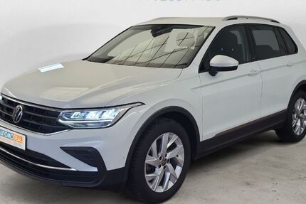 VW Tiguan 56.921 km 22.949 &euro; Moers 47445