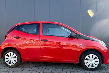 Toyota Aygo (X) 91.000 km 6.800 &euro; Gladbeck 45966