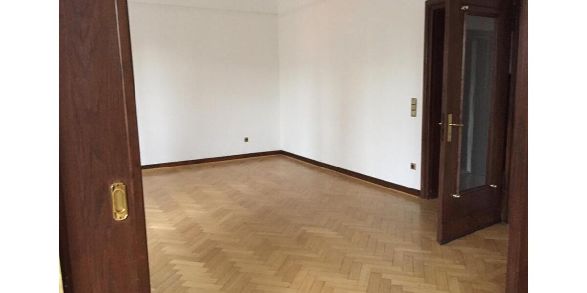 Etagenwohnung Oberhausen - 2.5 Zimmer, 100 m&sup2;, 699&euro; | Angebot:25654718