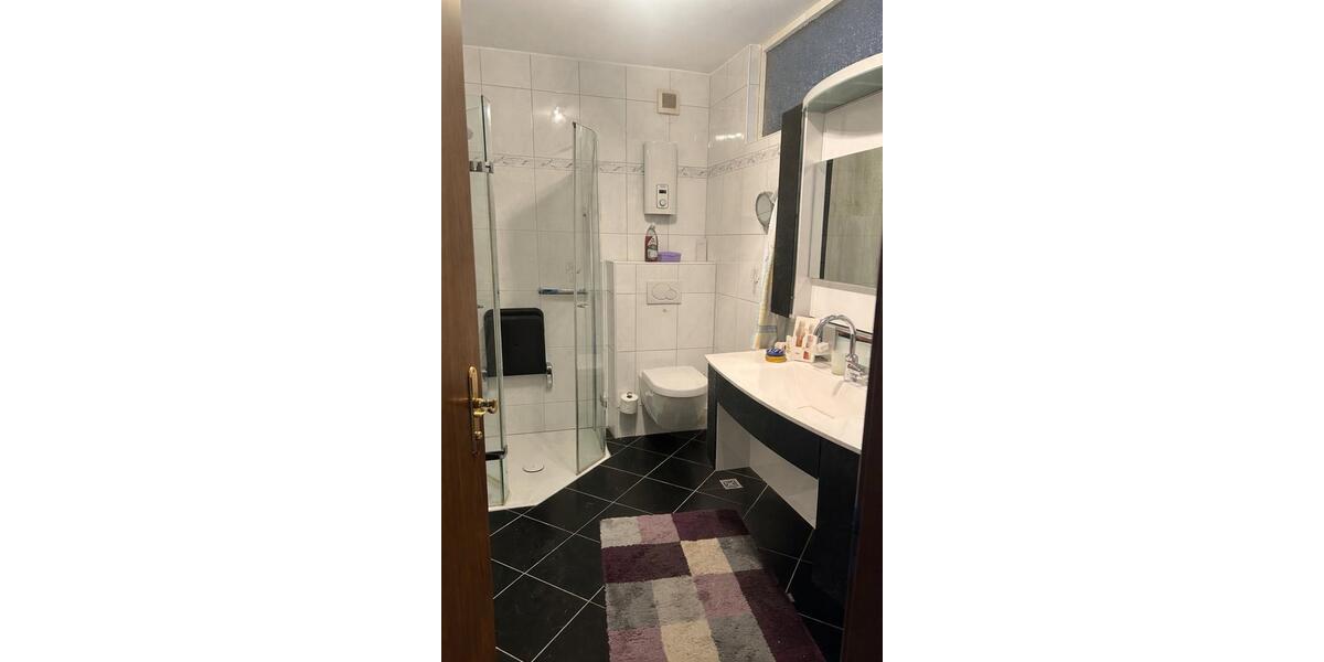 Reihenhaus Essen Stadtbezirk VII - 5.5 Zimmer, 120 m&sup2;, 420.000&euro; | Angebot:26062266