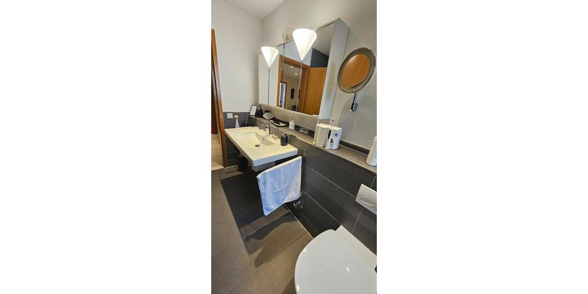 Etagenwohnung Dinslaken - 3 Zimmer, 113 m&sup2;, 1.356&euro; | Angebot:26578566