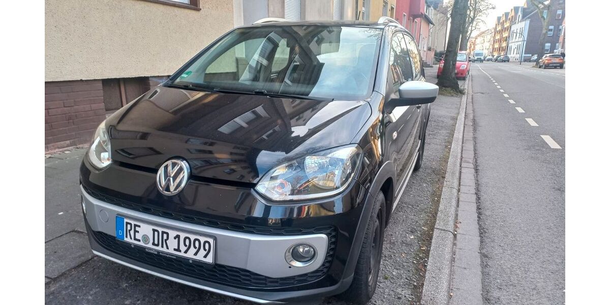 VW up! 132.000 km 5.800 &euro; Recklinghausen 45661