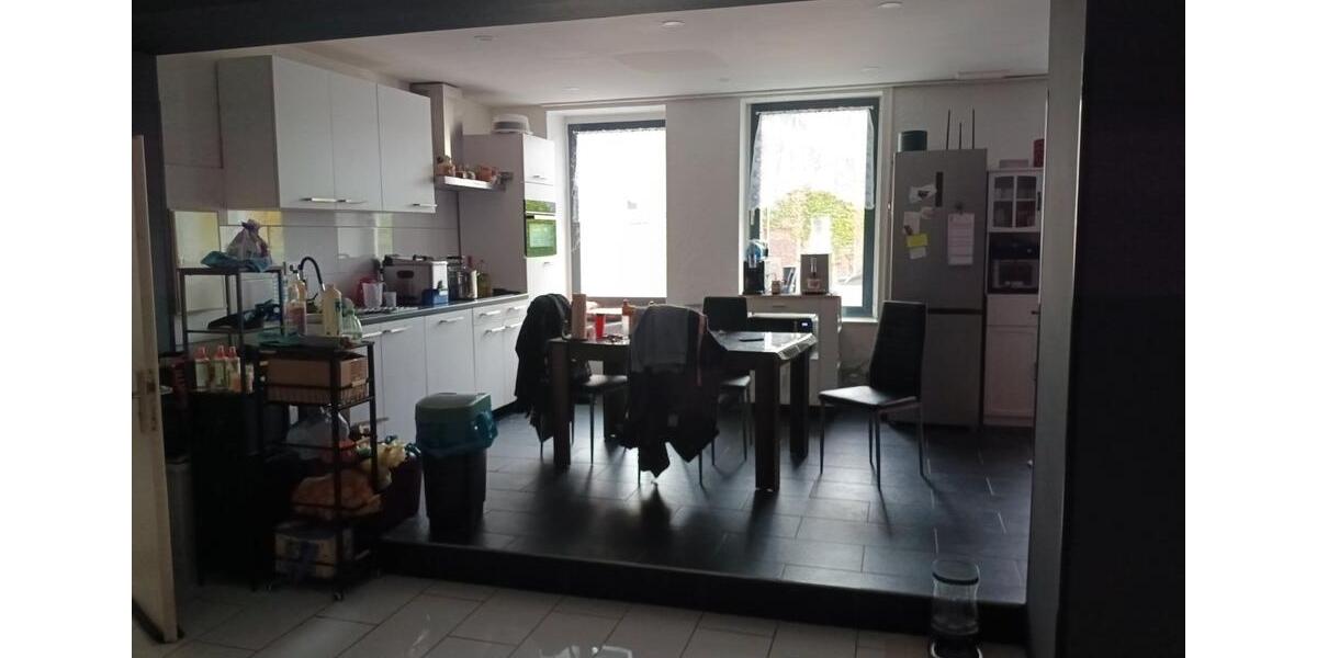 Etagenwohnung Duisburg Essenberg - 2 Zimmer, 128 m&sup2;, 880&euro; | Angebot:26617918