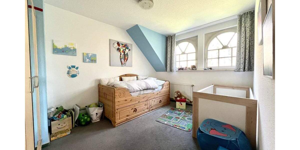 Einfamilienhaus Gladbeck Mitte - 9 Zimmer, 307 m&sup2;, 930.000&euro; | Angebot:25670854