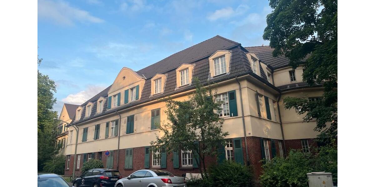 Dachgeschoßwohnung Duisburg Huckingen - 2 Zimmer, 54 m&sup2;, 760&euro; | Angebot:26692976