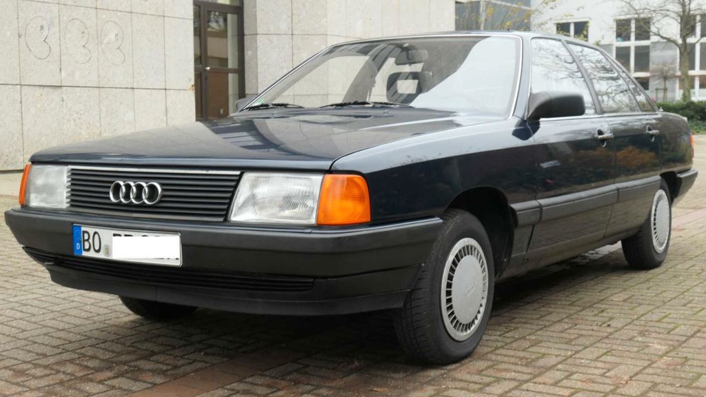 Audi 100 196.890 km 2.990 &euro; Bochum 44789