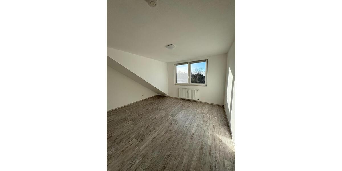 Einfamilienhaus Oberhausen Biefang - 4 Zimmer, 108 m&sup2;, 1.135&euro; | Angebot:25417255