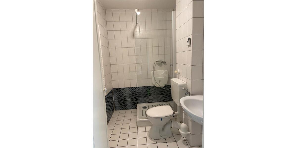 Hochparterre Bochum Eppendorf - 3.5 Zimmer, 73 m&sup2;, 130.000&euro; | Angebot:26033996