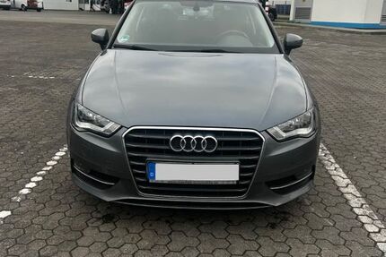 Audi A3 195.300 km 7.900 &euro; Essen 45130