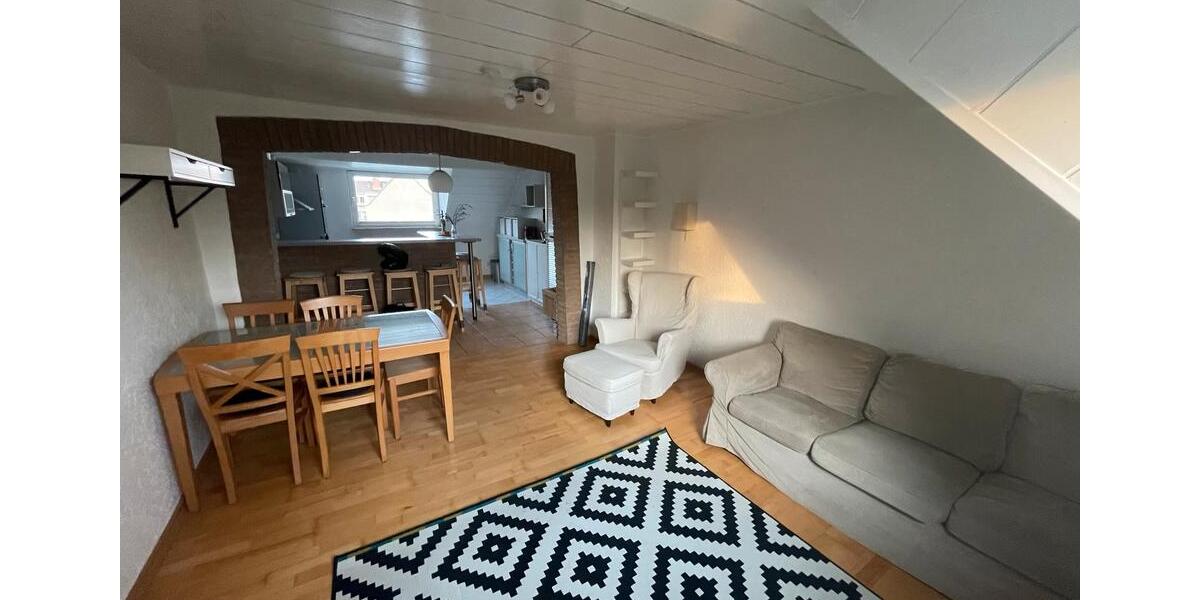 Dachgeschoßwohnung Duisburg Angerhausen - 3 Zimmer, 75 m&sup2;, 800&euro; | Angebot:25839779