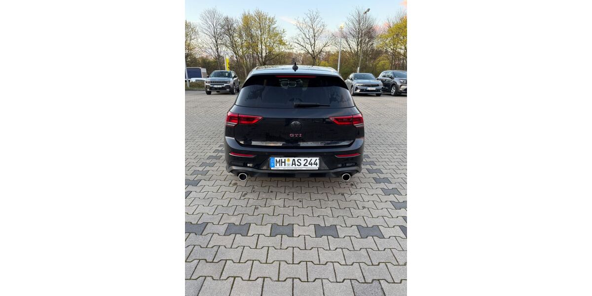 VW Golf 97.000 km 22.000 &euro; Essen 45359