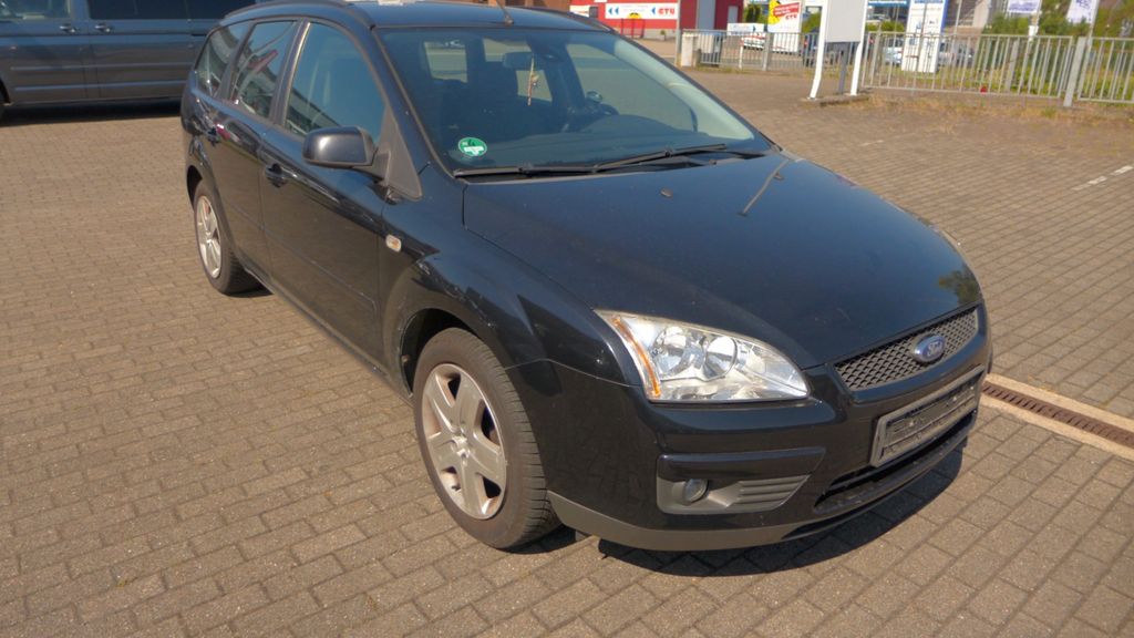 Ford Focus 227.400 km 1.490 &euro; Hattingen (bei Bochum) 45527