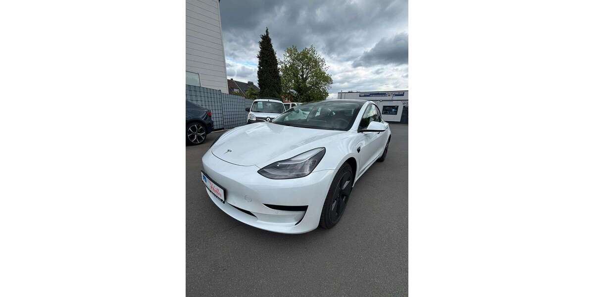 Tesla Model 3 108.900 km 23.800 &euro; Bochum 44803